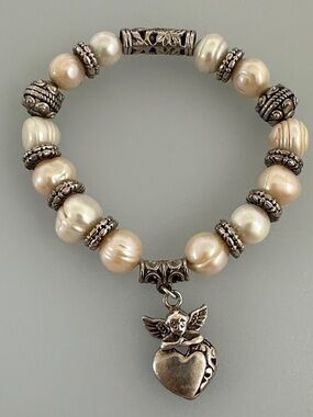 925 sterling Silver Pearl and Silver Angel Charm Stretch Bracelet made in italy‍